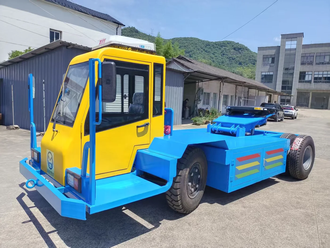 电动甩挂车 配置 11