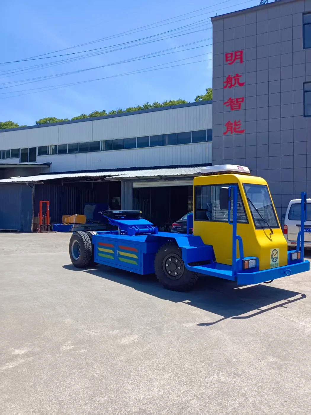电动甩挂车 配置 8